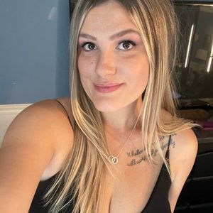 Meet your Posher, Alexis!